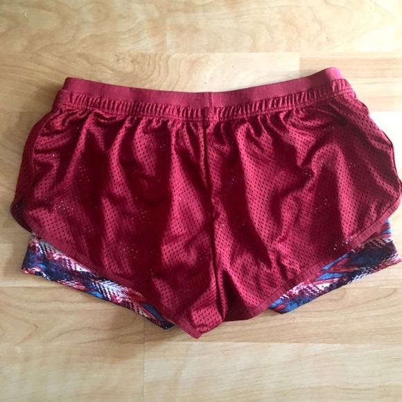 TRIUMPH TRIACTION The Fit-ster Short NWT wood red - Picture 6 of 7